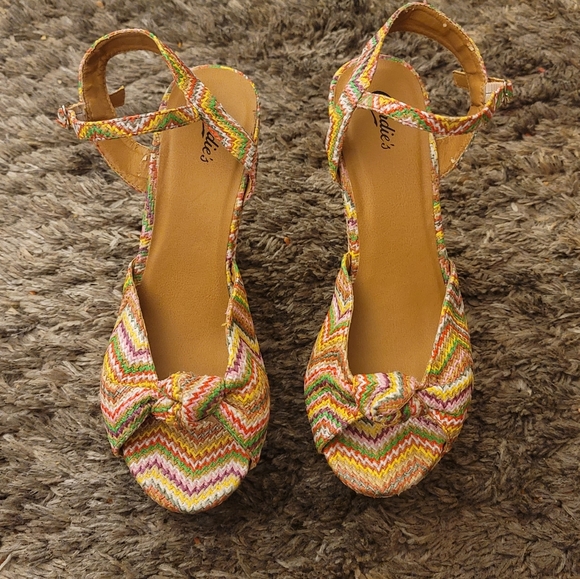 Candies Green Yellow Lainey Multicolor Platform Espadrille Platform Wedges 9.5 - Picture 2 of 10